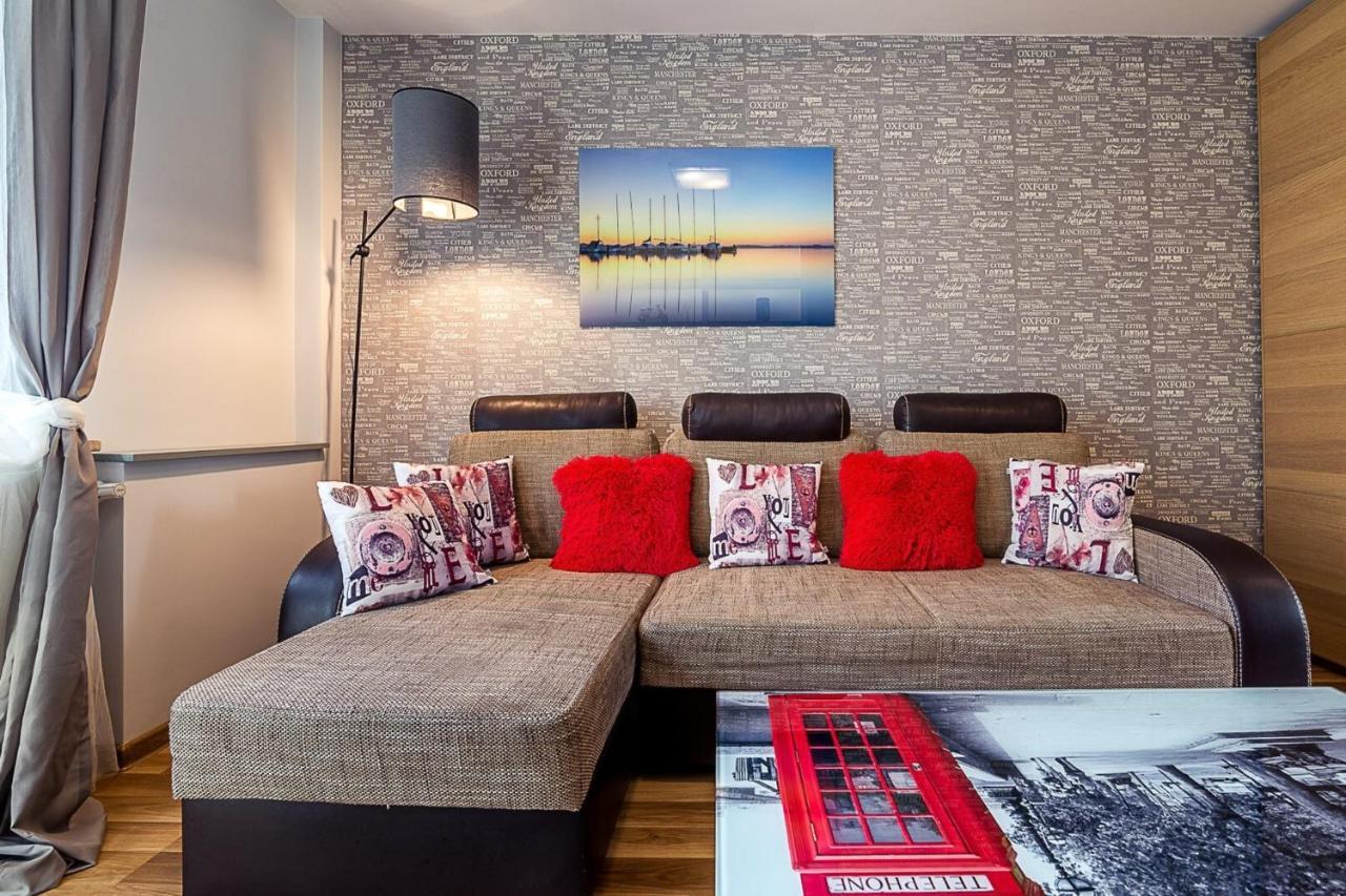 Panska 3 - Apartment With Balcony By Noclegi Renters Varsovie Extérieur photo
