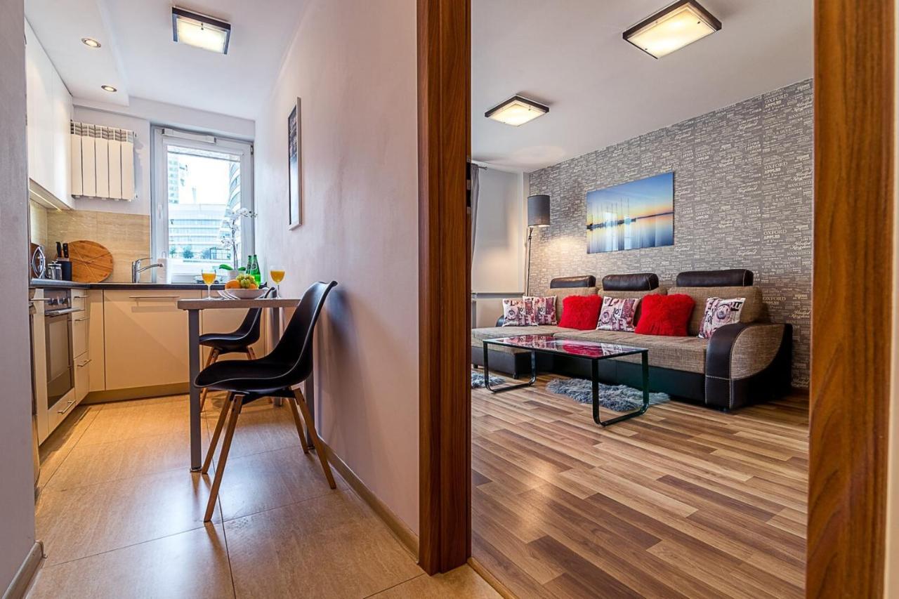 Panska 3 - Apartment With Balcony By Noclegi Renters Varsovie Extérieur photo