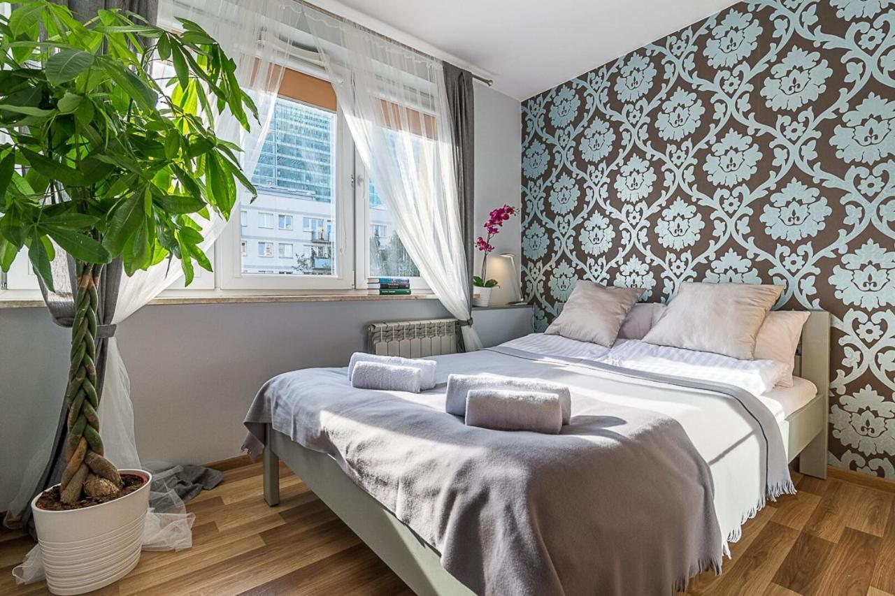 Panska 3 - Apartment With Balcony By Noclegi Renters Varsovie Extérieur photo