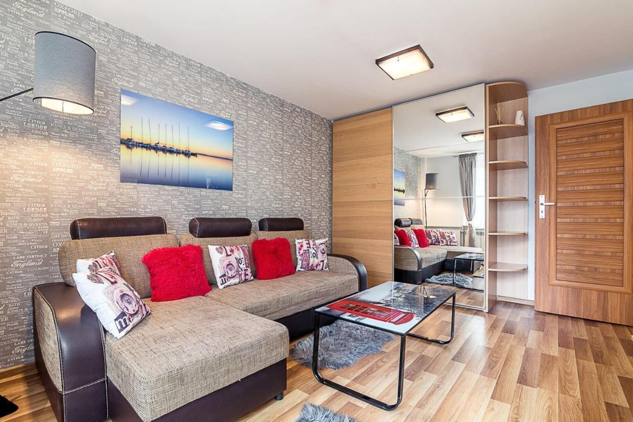 Panska 3 - Apartment With Balcony By Noclegi Renters Varsovie Extérieur photo