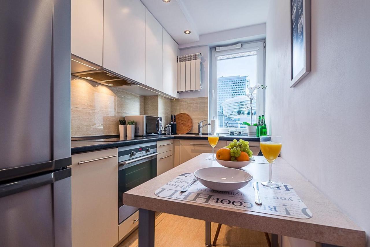 Panska 3 - Apartment With Balcony By Noclegi Renters Varsovie Extérieur photo
